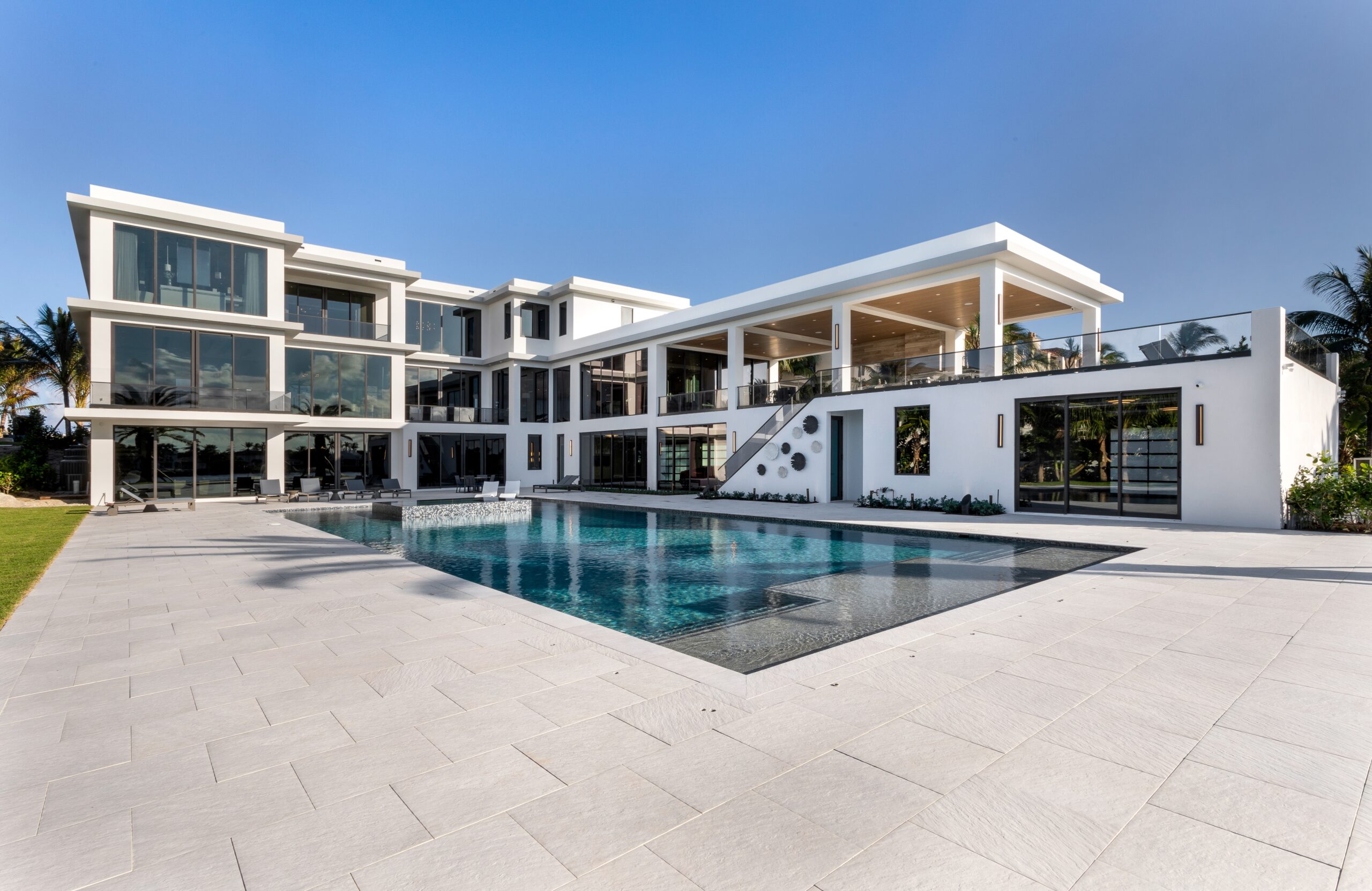 Modern Luxury Architecture -South Ocean Blvd, Manalapan FL