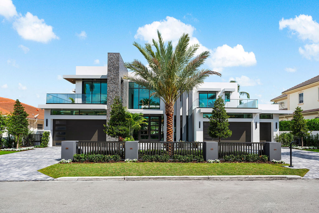 Modern Coastal Residence - Royal Palm Yacht & Country Club, Boca Raton, FL